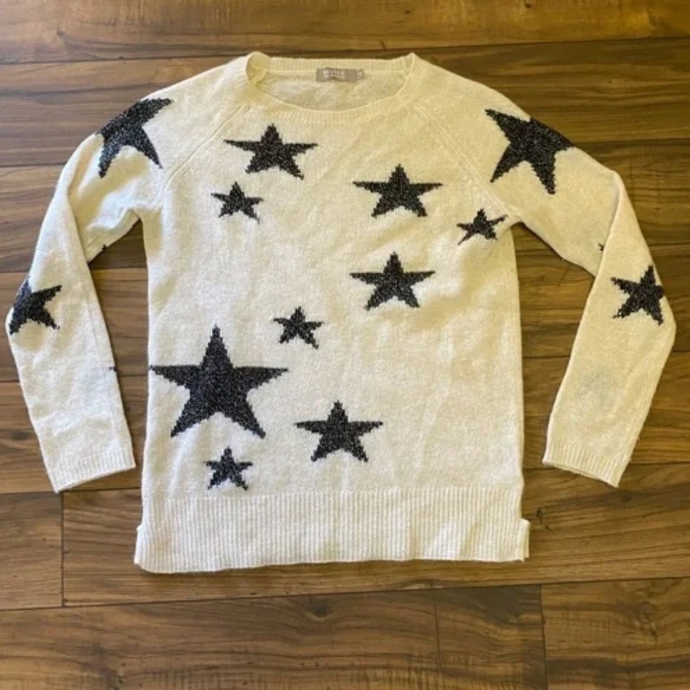 Brodie Fine Cashmere Star Patterned Cream Sweater